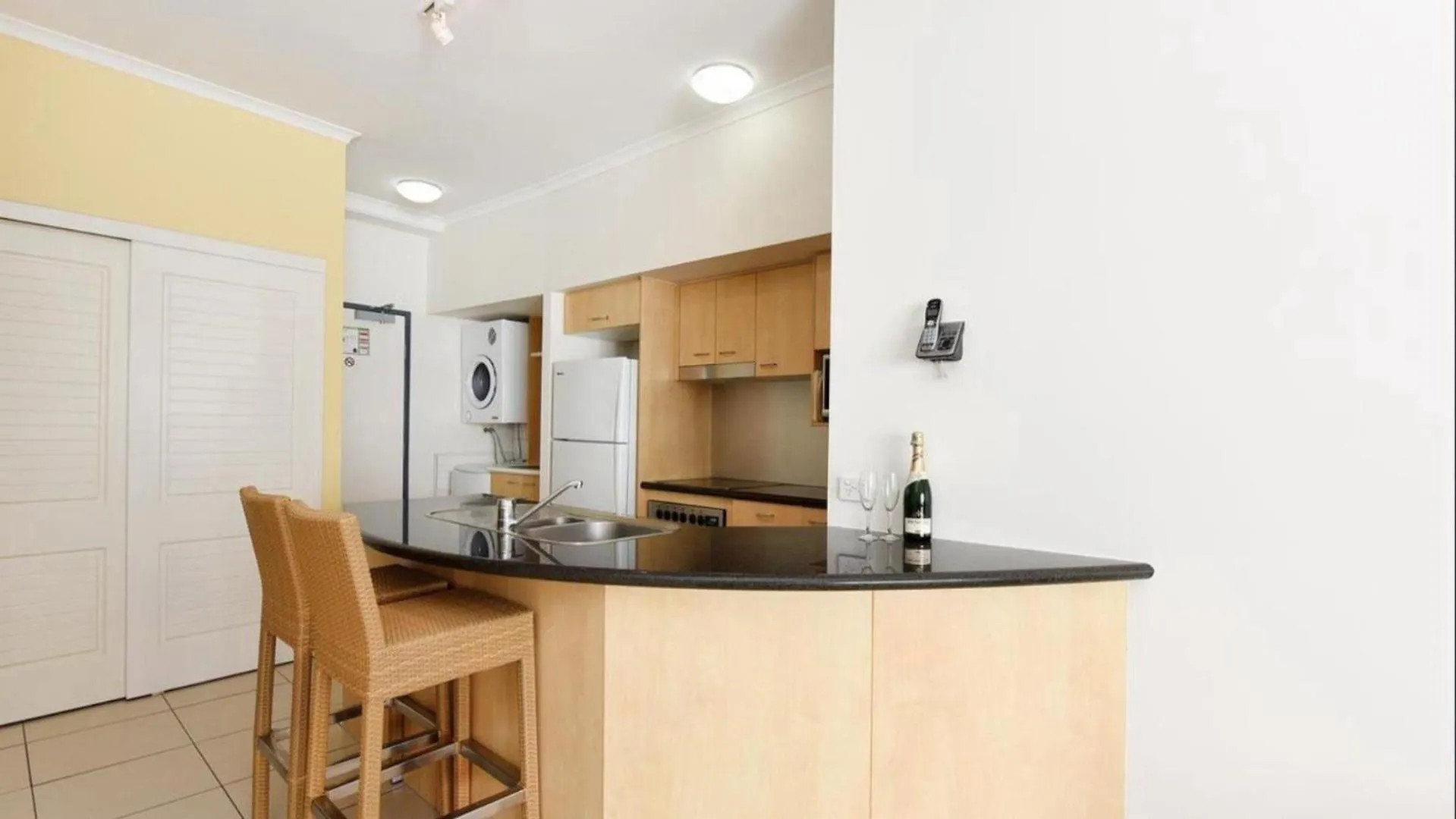 Rolling Surf Resort Unit 48 Caloundra